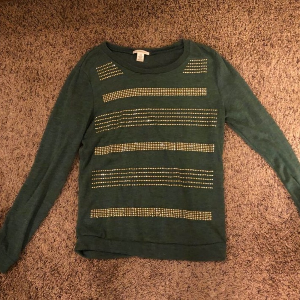 Army green sweater with studs